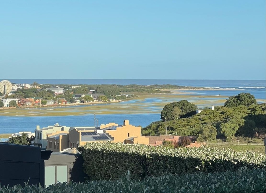 3 Bedroom Property for Sale in Stilbaai Wes Western Cape